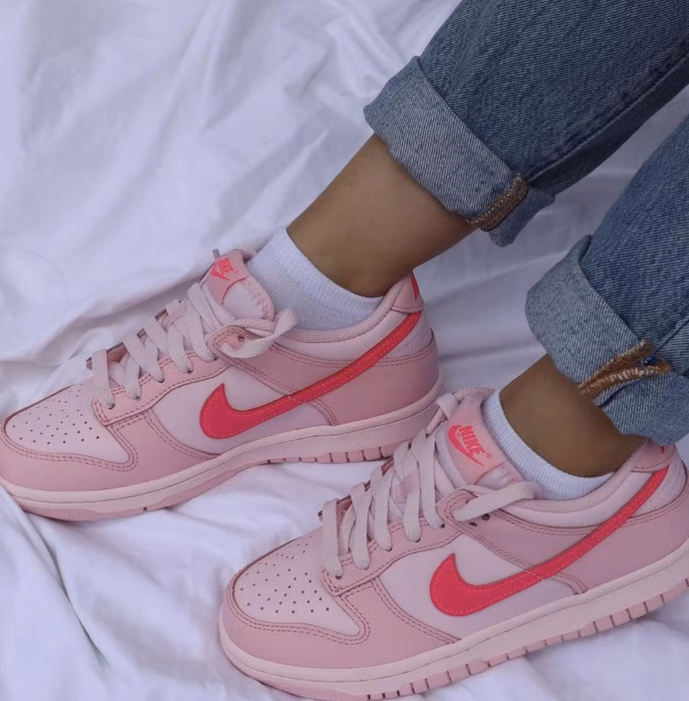 (Grade School) Nike Dunk Low 'Triple Pink' DH9765-600 (Grade School) Nike Dunk Low 'Triple Pink' DH9765-600